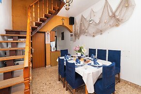 House Brunac With Parking