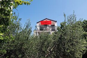 House Brunac With Parking