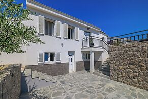 House Scaena