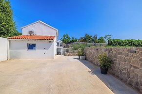 House Scaena
