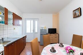 Apartments Antun M