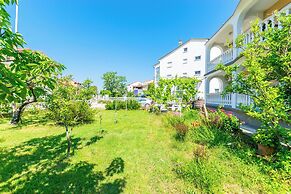 Apartments Antun M