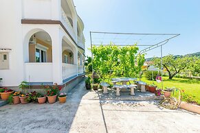Apartments Antun M
