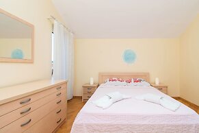 Apartment Villa Zlatna