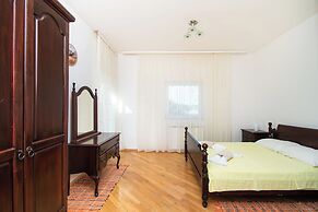 Apartment Villa Zlatna