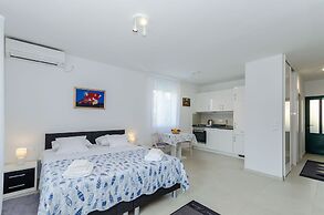 Apartments Pleasures