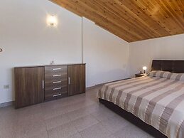 House House Vema