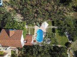Villa Ela