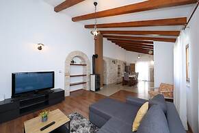 House Stratus