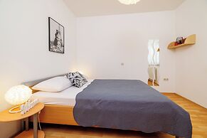 Apartment Ereiz