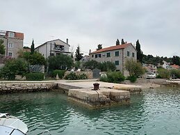 Apartment Island Memories