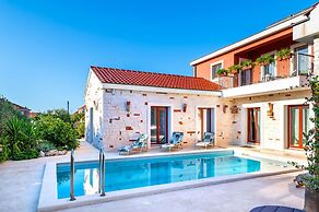 Villa Pamaroka