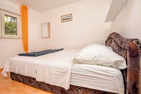 Apartment Burin