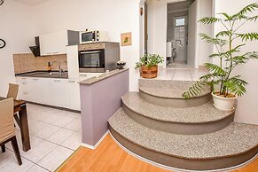 Apartment Burin
