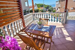 Apartment Burin