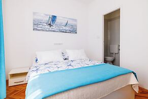 Apartments and Room Petar