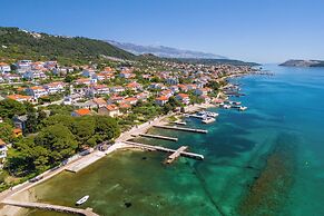 Apartments and Room Petar