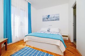 Apartments and Room Petar