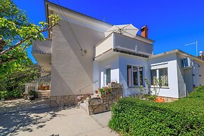 Apartments and Room Petar