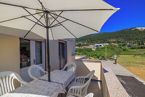 Apartments and Room Petar