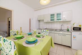Apartments and Room Petar