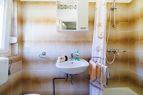 Apartments and Room Petar