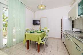 Apartments and Room Petar