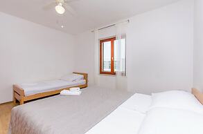 Apartments Seafront Jadranka