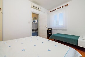 Apartments Ivan C