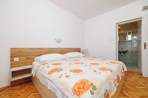 Apartments Ivan C