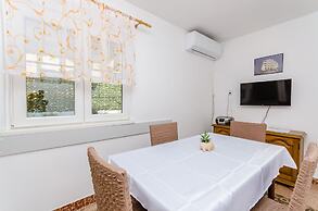 Apartment Ma