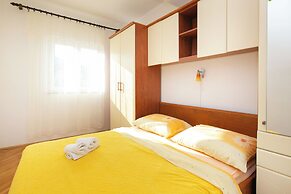 Apartments Tiho
