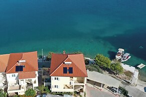Apartments Tiho