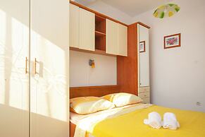 Apartments Tiho
