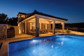 Villa Maslina