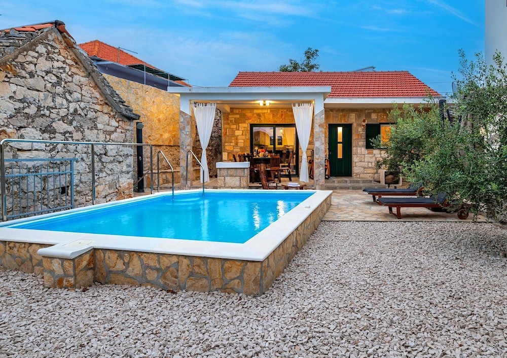 Villa Romantic Oasis