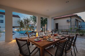 Villa Marnie
