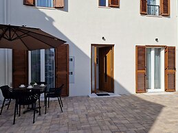 House Miamare