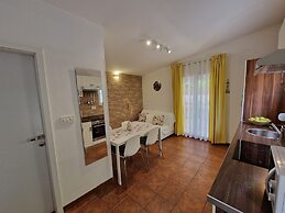 House Petra 1