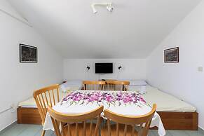 Apartments Ivan M