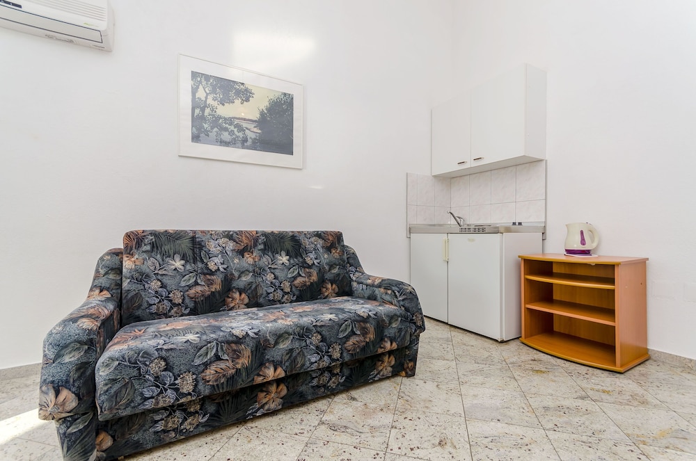 Apartments Jadran