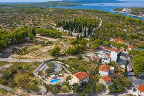 Villa Bravura