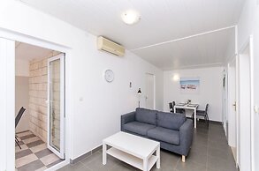 Apartments Liana - Vala