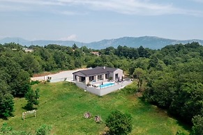 Villa Anthea and Paola