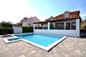 Villa Divine