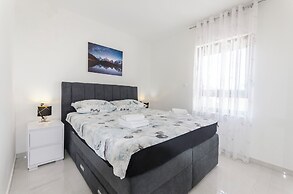 Apartments Ella