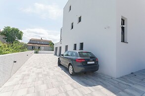 Apartments Ella