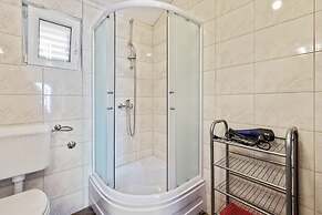 House Jakov