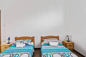 House Jakov