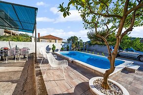 House Jakov